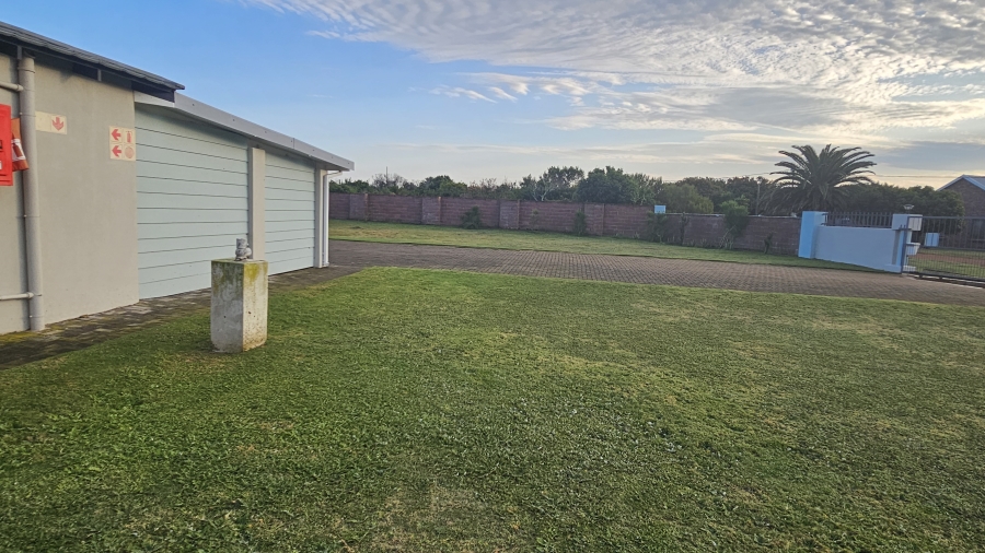 4 Bedroom Property for Sale in Paradise Beach Eastern Cape